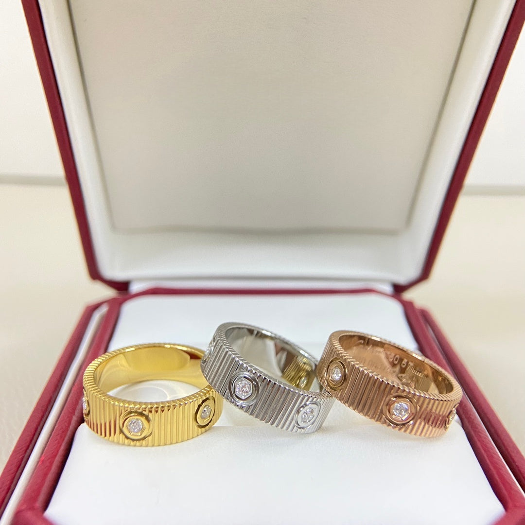SS 25 Textured Crystal Band Ring