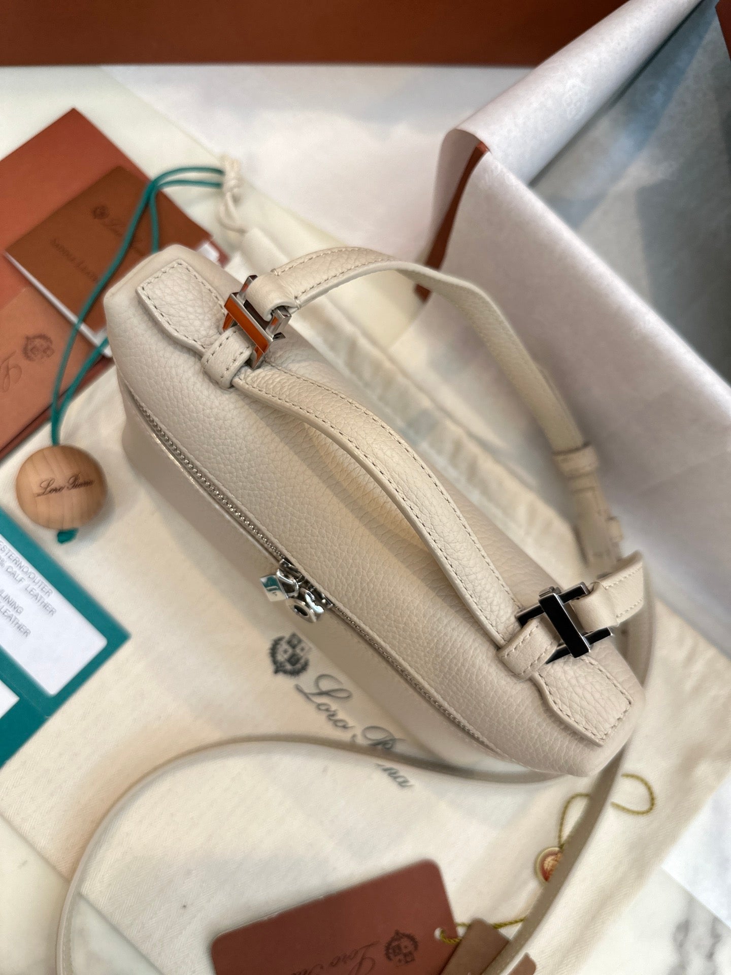 Saddle 19 Loro Leather Bag