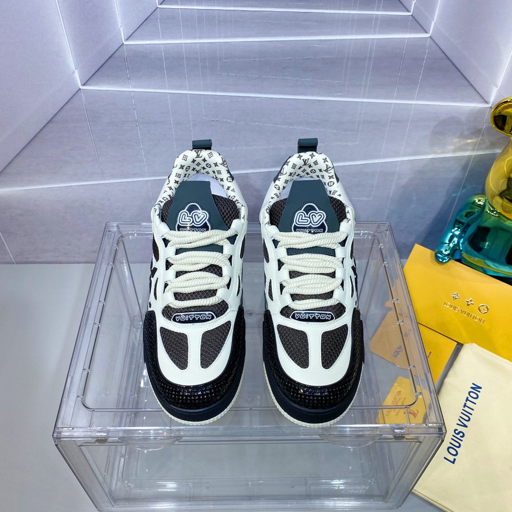 90s Retro Skate Style Sneakers in Light Blue