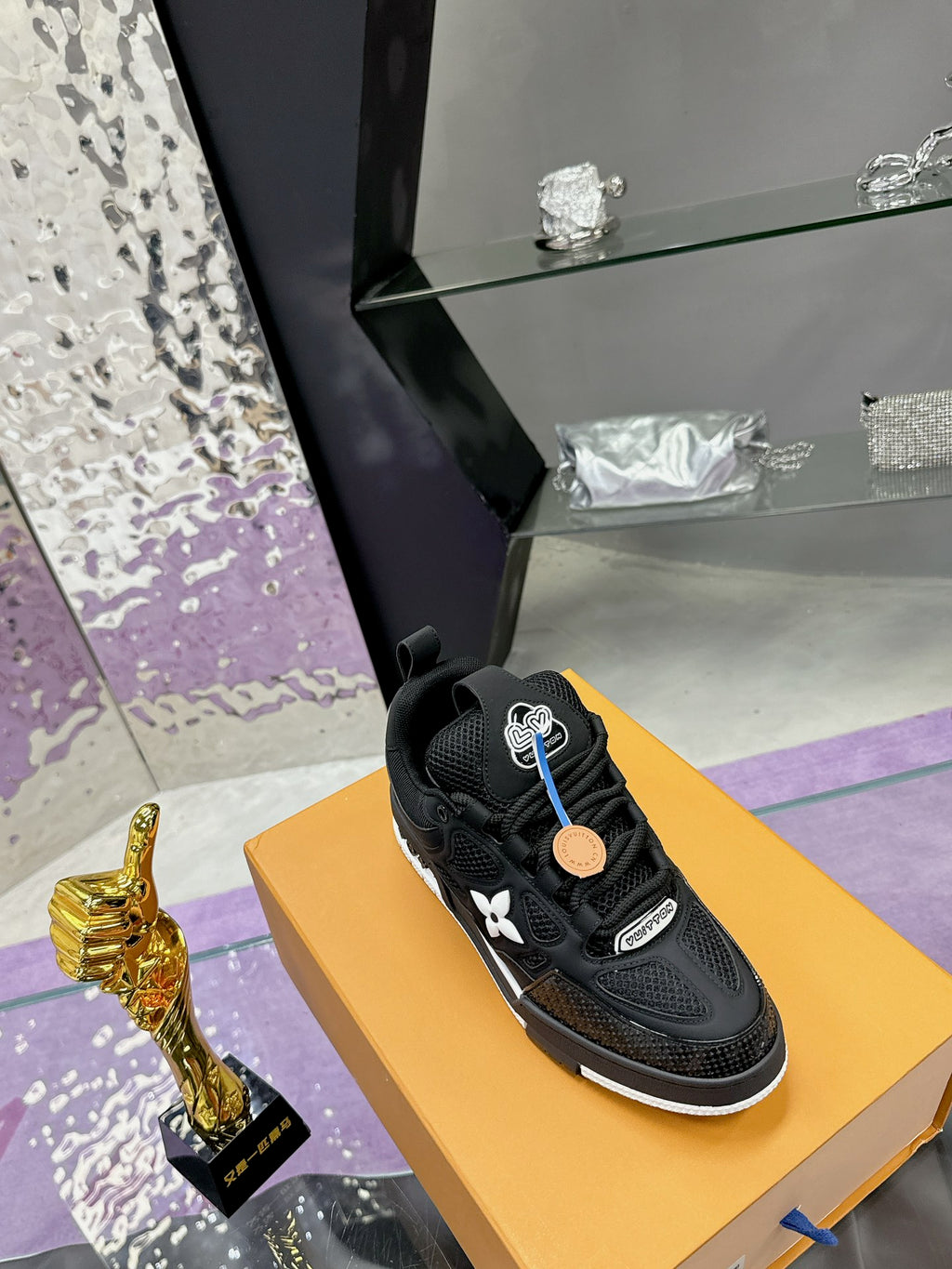 90s Retro Skate Style Sneakers in Black Mesh