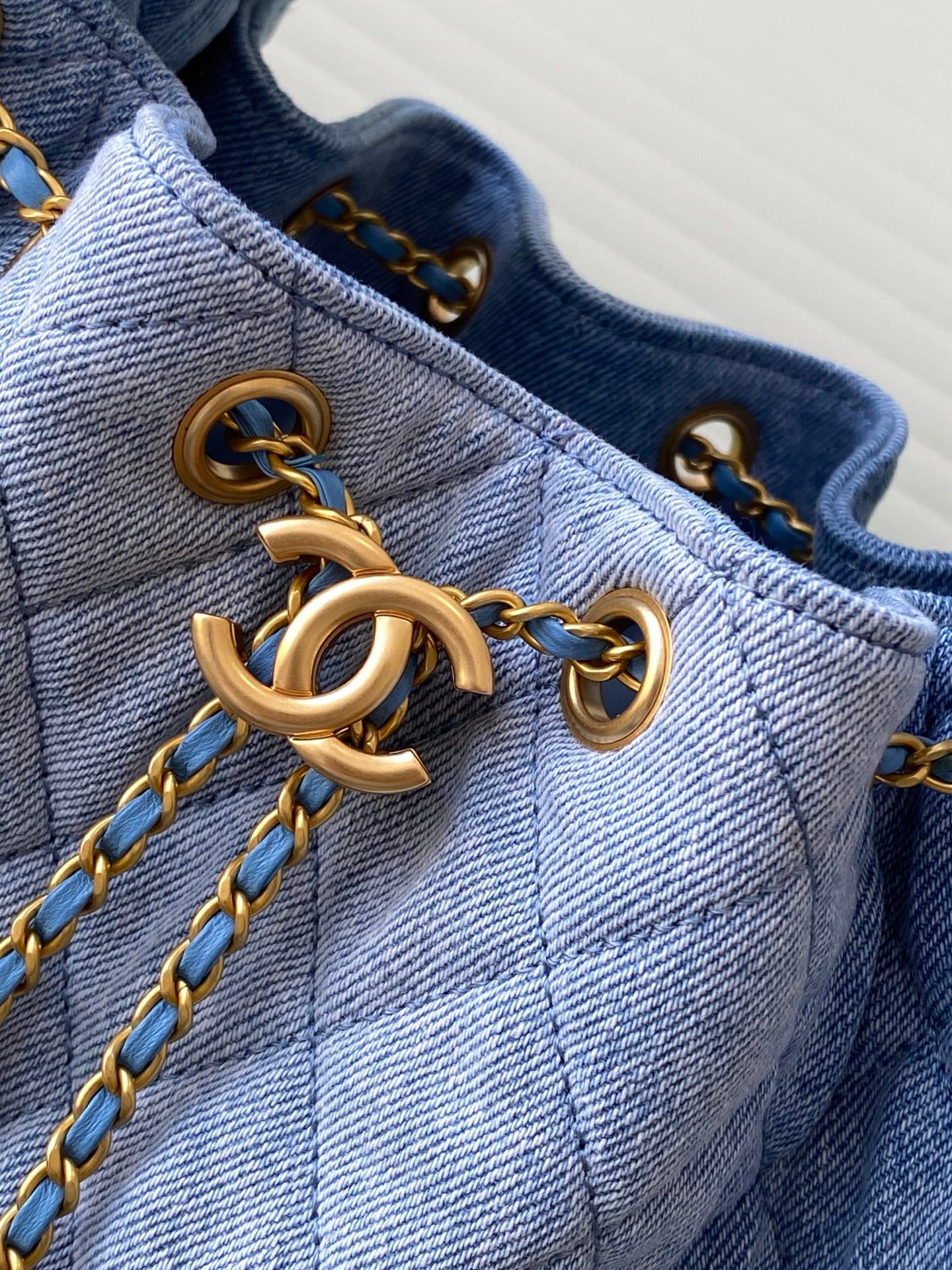 Retro Denim 25 Hobo Shoulder Bag – 30cm